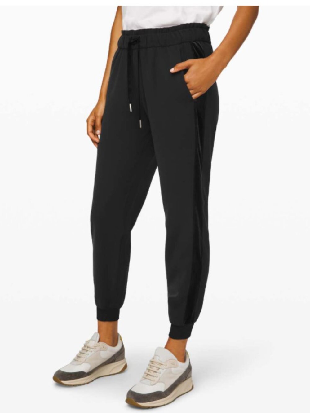 Lululemon On the Fly Black Jogger with Velvet Trim Size 10 W5CMTS